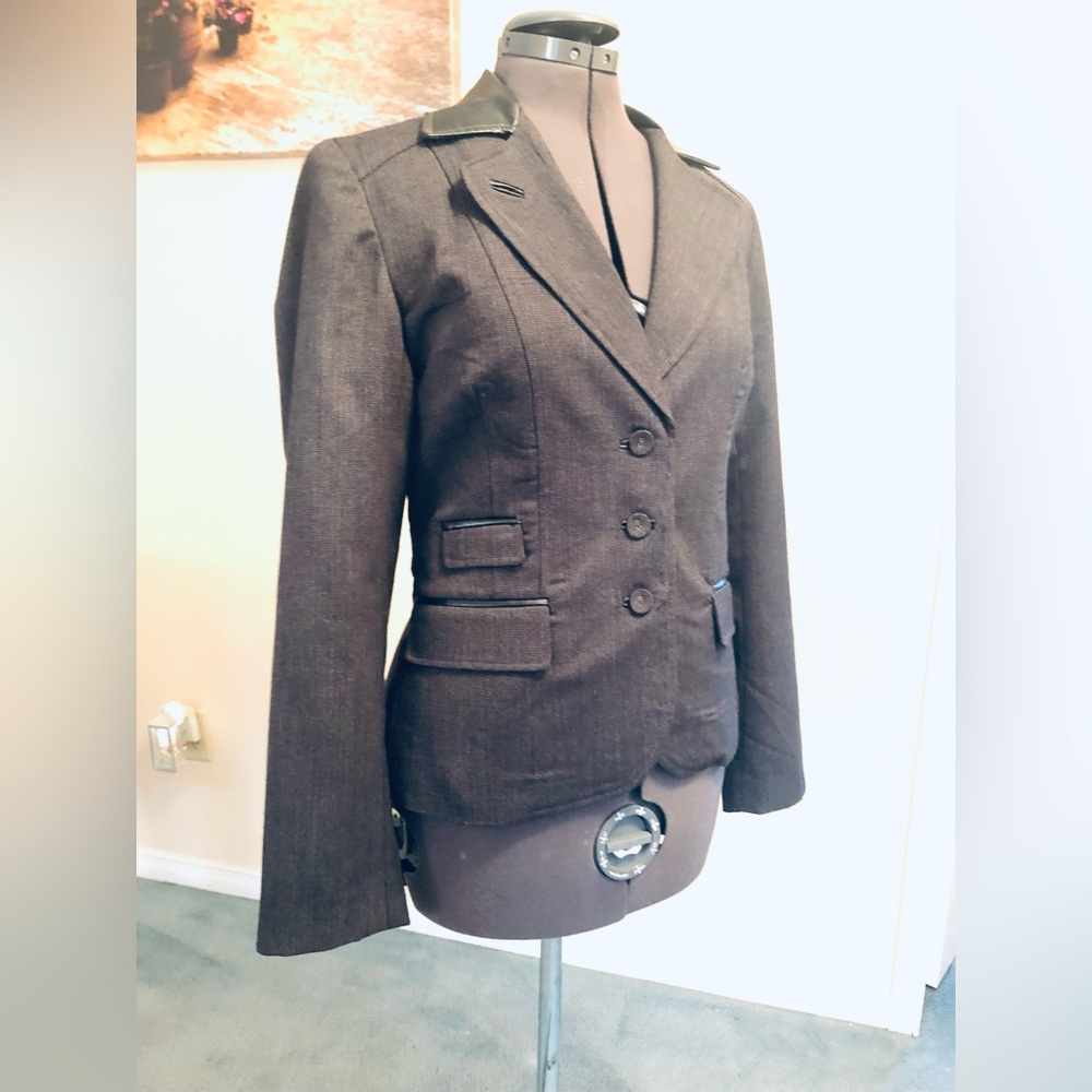 ♥️Dalia Collection Dress jacket in dark grey
Size 6